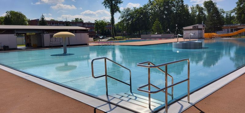 Basen Letni Nowy Bytom